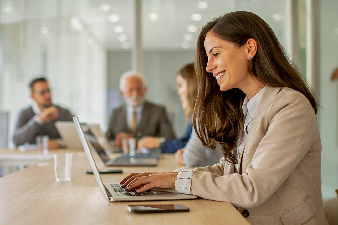 Colombia implementa nuevo modelo de certificación laboral con aval internacional